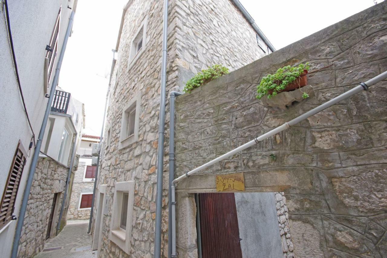 Appartement Zal à Betina  Extérieur photo