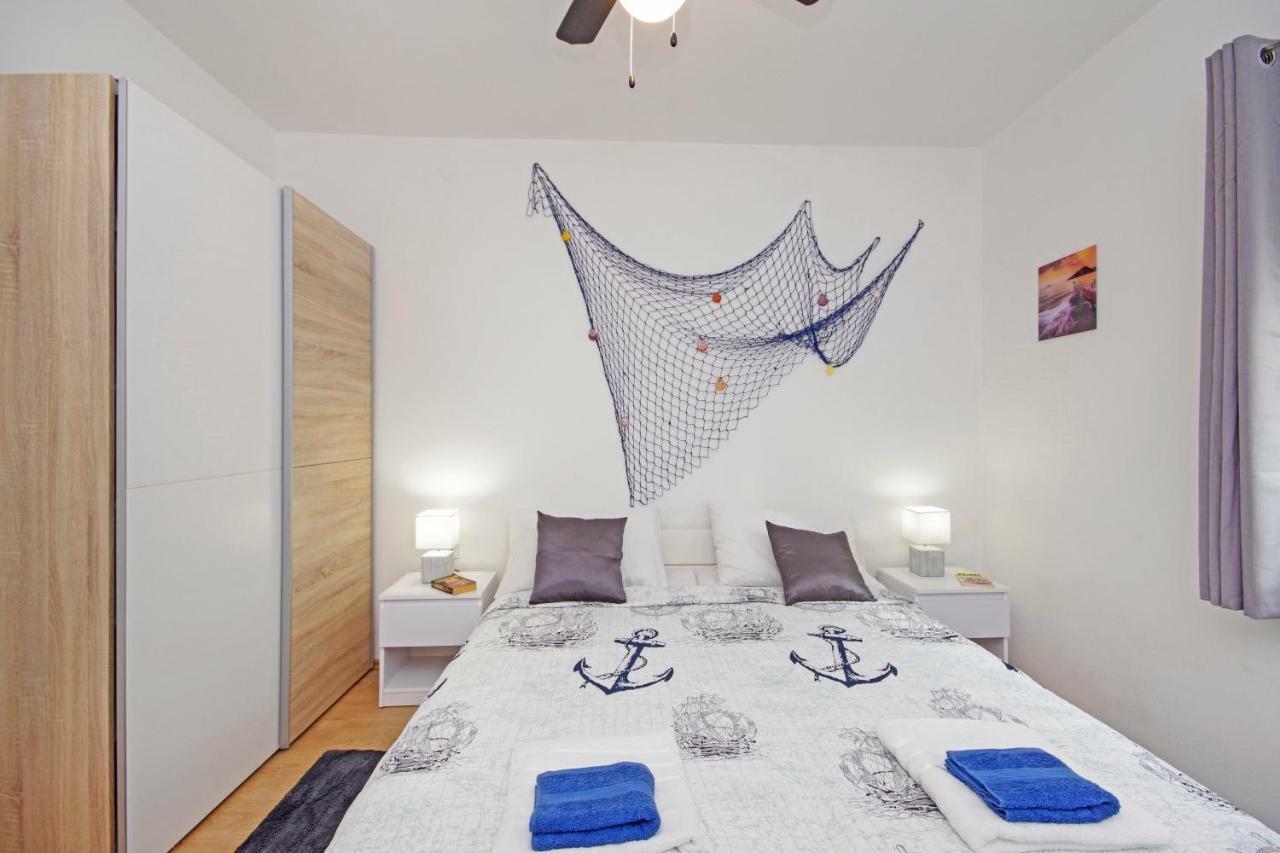 Appartement Zal à Betina  Extérieur photo