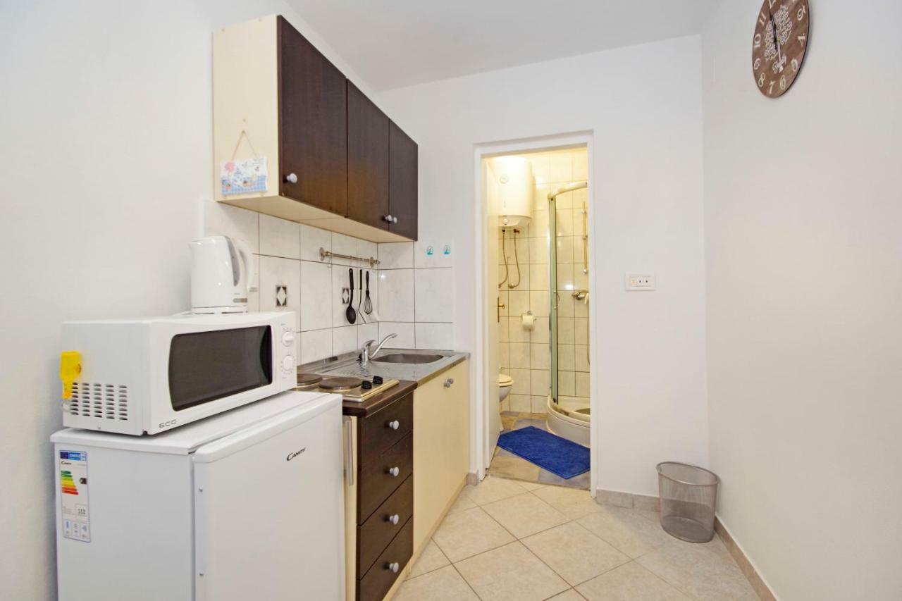 Appartement Zal à Betina  Extérieur photo