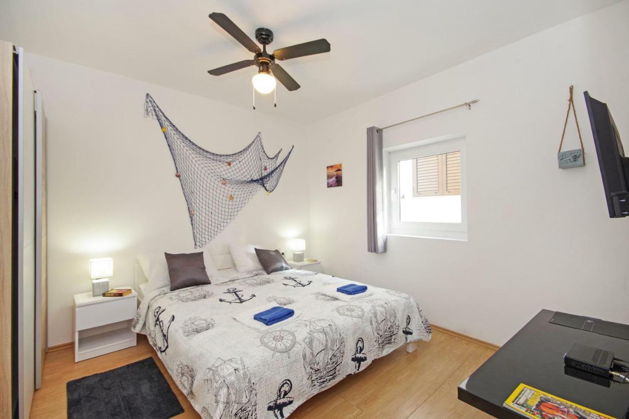 Appartement Zal à Betina  Extérieur photo